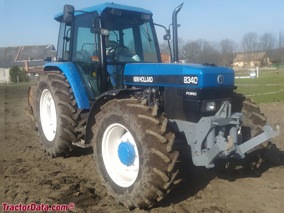 Ford-New Holland 8340, right side.