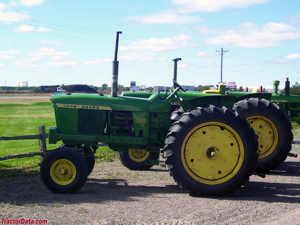 John Deere 2510 with wide front end, left side.