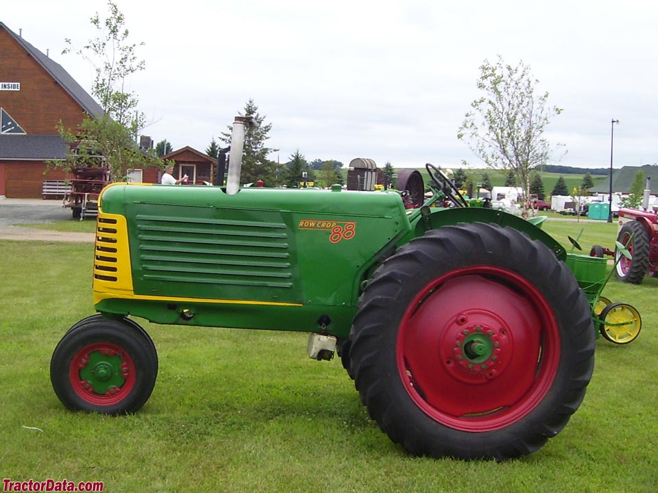 Oliver 88 with tricycle front.