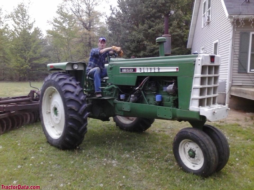 Oliver 1650 with tricycle front end.