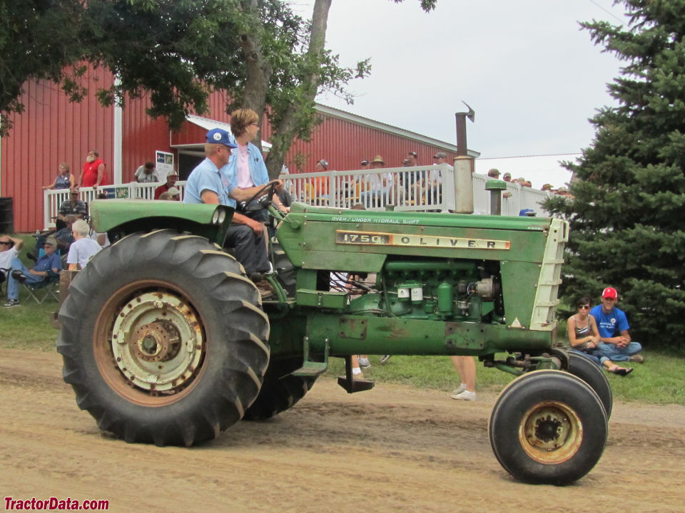 Two-wheel drive Oliver 1750.