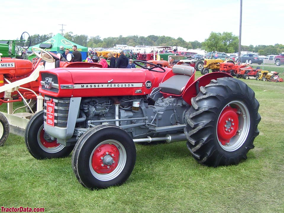 Massey Ferguson 135 Tractor