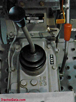 Massey Ferguson 205 transmission controls