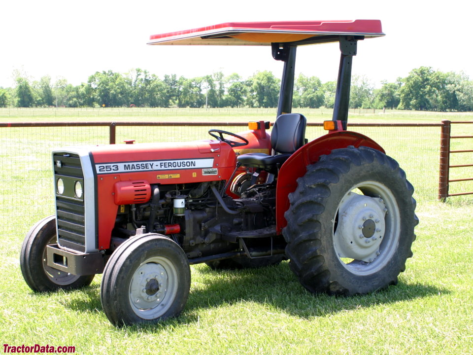 Massey Ferguson 253