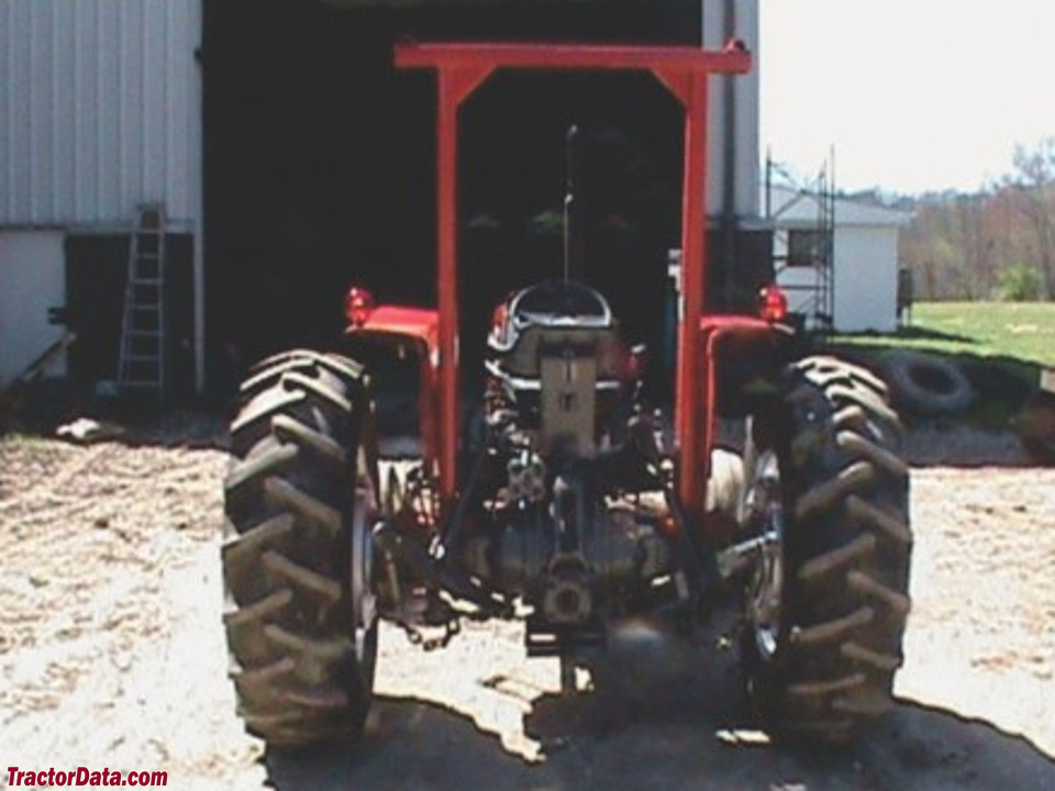 Massey Ferguson 275