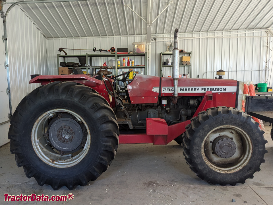 Massey Ferguson 294, right side.