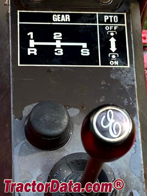 Massey Ferguson 1030 transmission controls