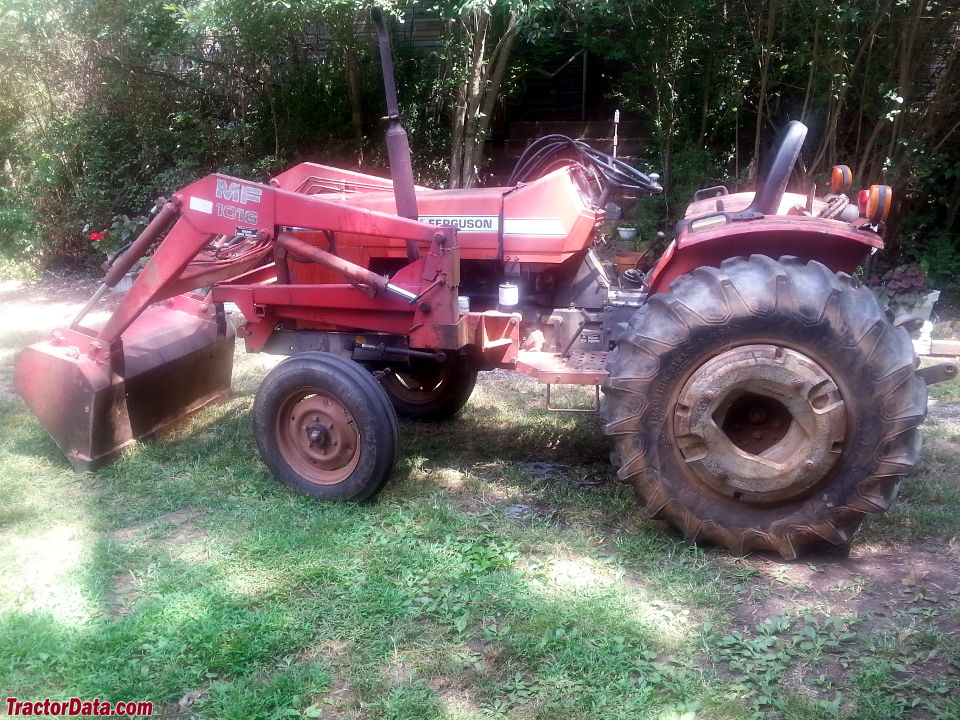 Massey Ferguson 1040 with 1016 front-end loader.