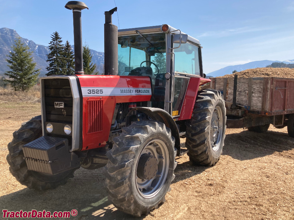 Massey Ferguson 3525