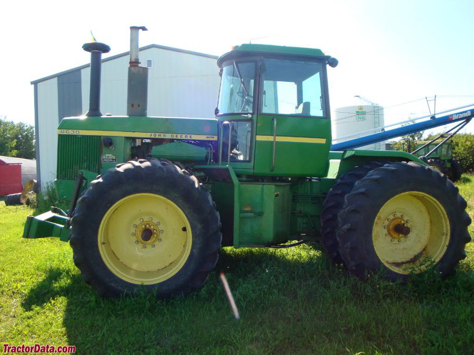 John Deere 8630