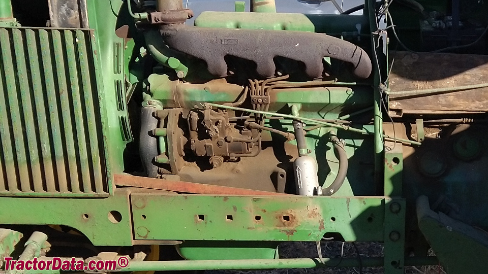 John Deere 2440 engine image