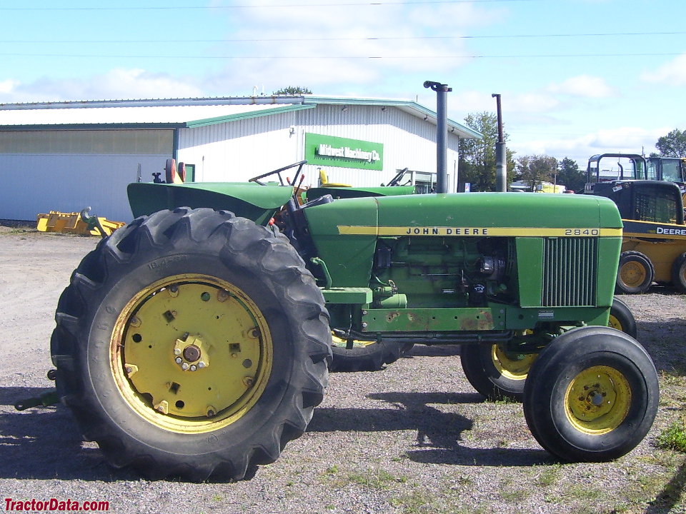 John Deere 2840, right side.