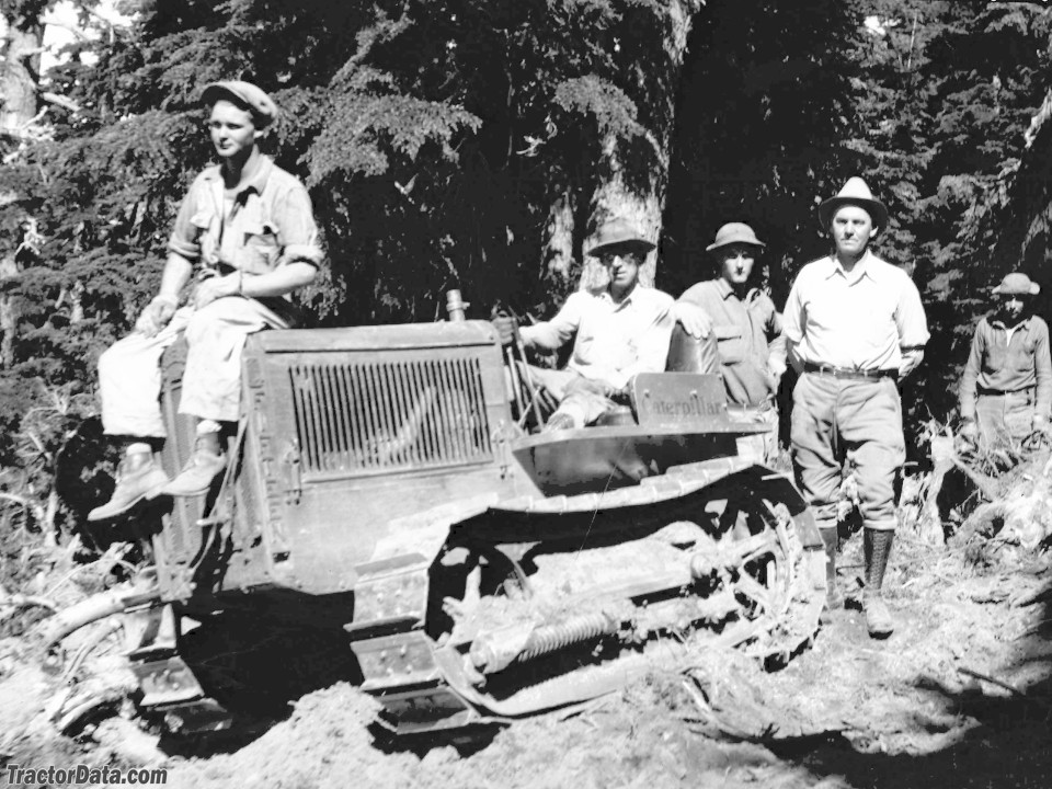 Roy Johnson's C.C.C. Forest Service Road crew at Lookout Mountain, Washington in 1931. Photo is from the Roy T. Johnson Collection, museum catalog number 2020.33.8.