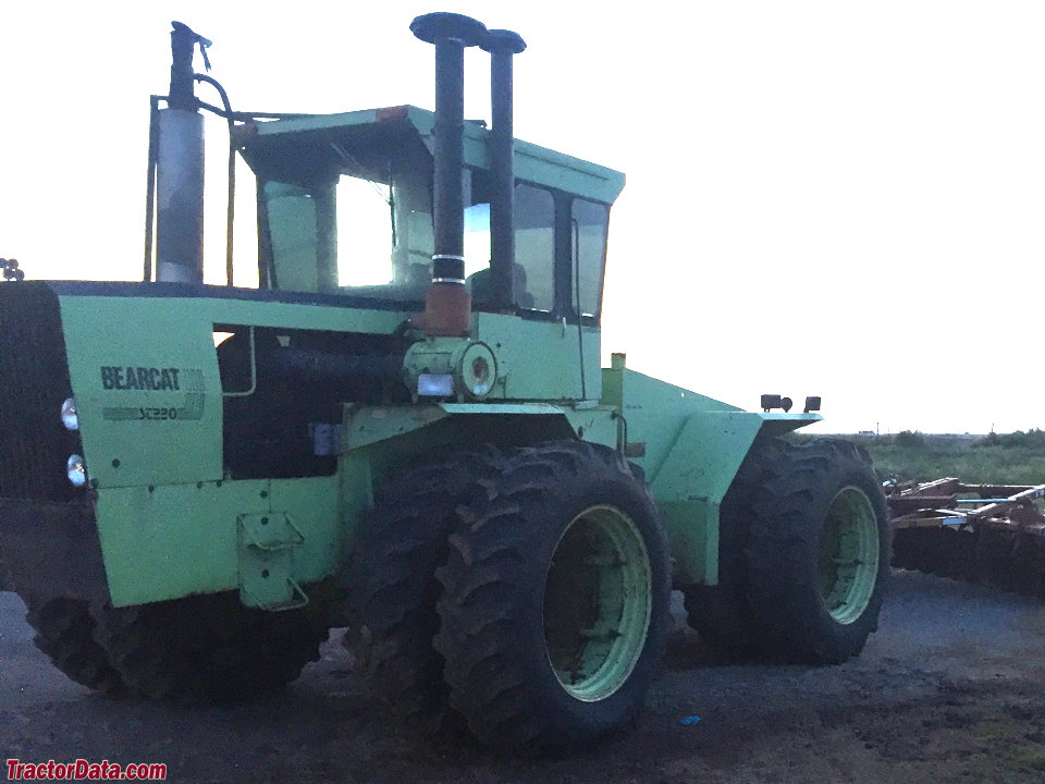 Steiger Bearcat III ST-220