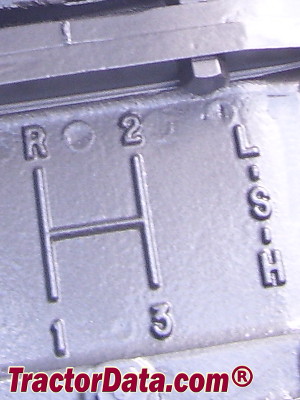 Ferguson F-40 transmission controls