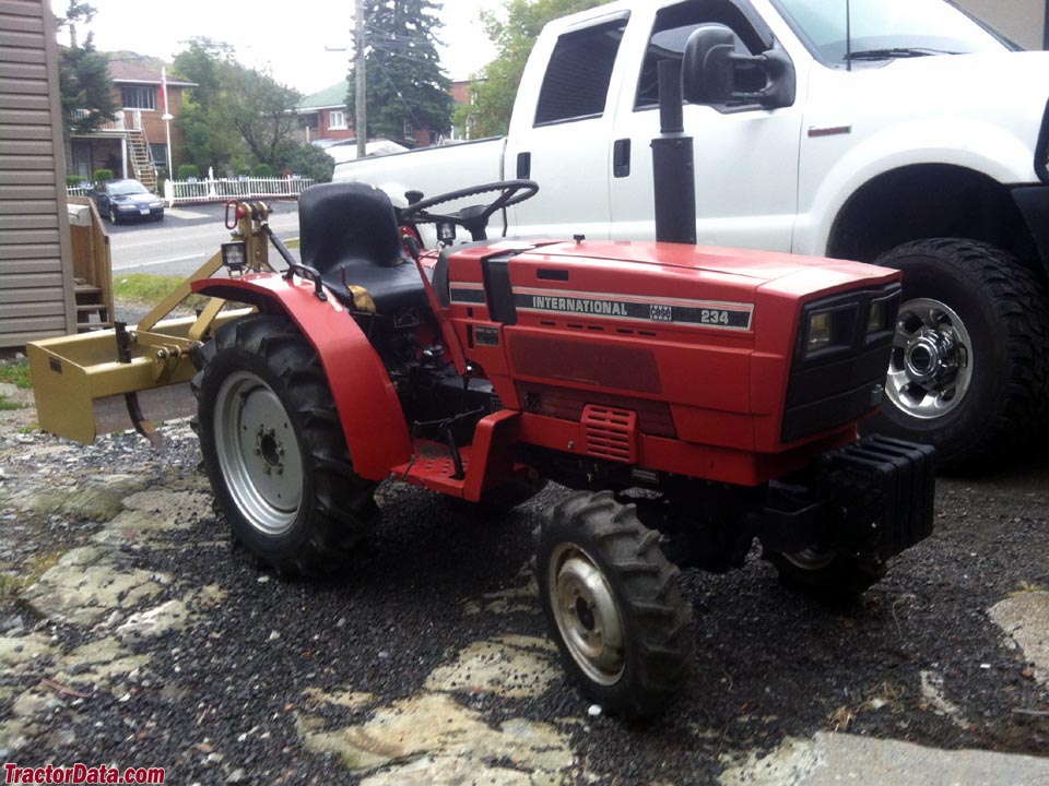 1985 Case IH 234 with 4x4.