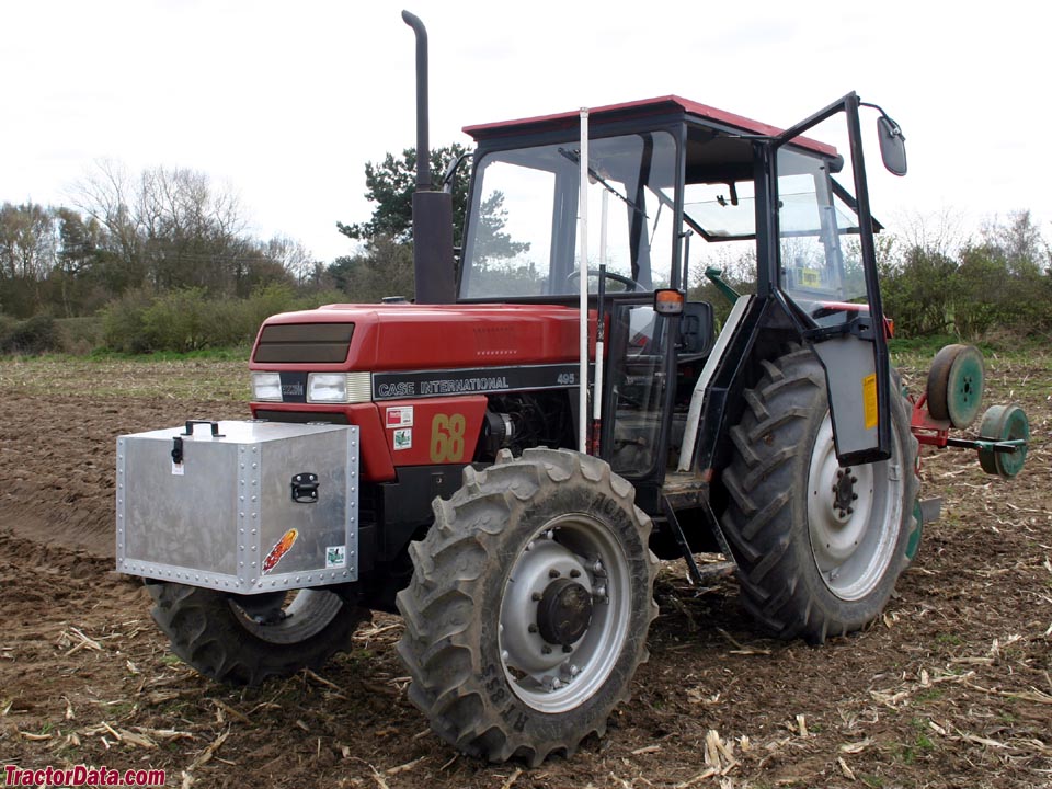 CaseIH 495 with factory 4WD Carraro front axle