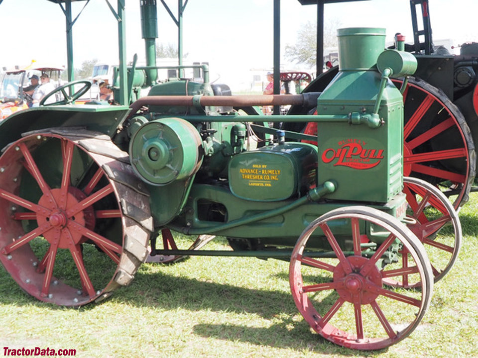 Advance-Rumely W, right side.