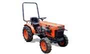 Kubota B7100 tractor photo