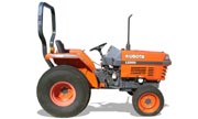 Kubota L2500 tractor photo