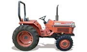 Kubota L2550 tractor photo