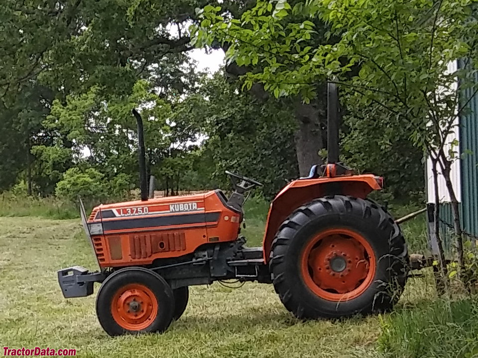 Kubota L3750