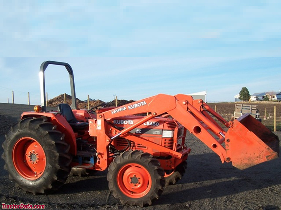 Kubota L5450, left side