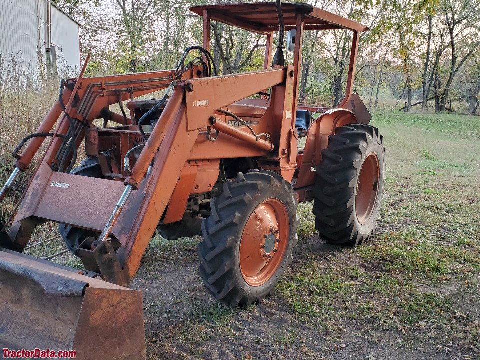 Kubota M4500