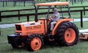 Kubota M5950 tractor photo