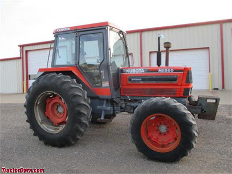 Kubota M8580