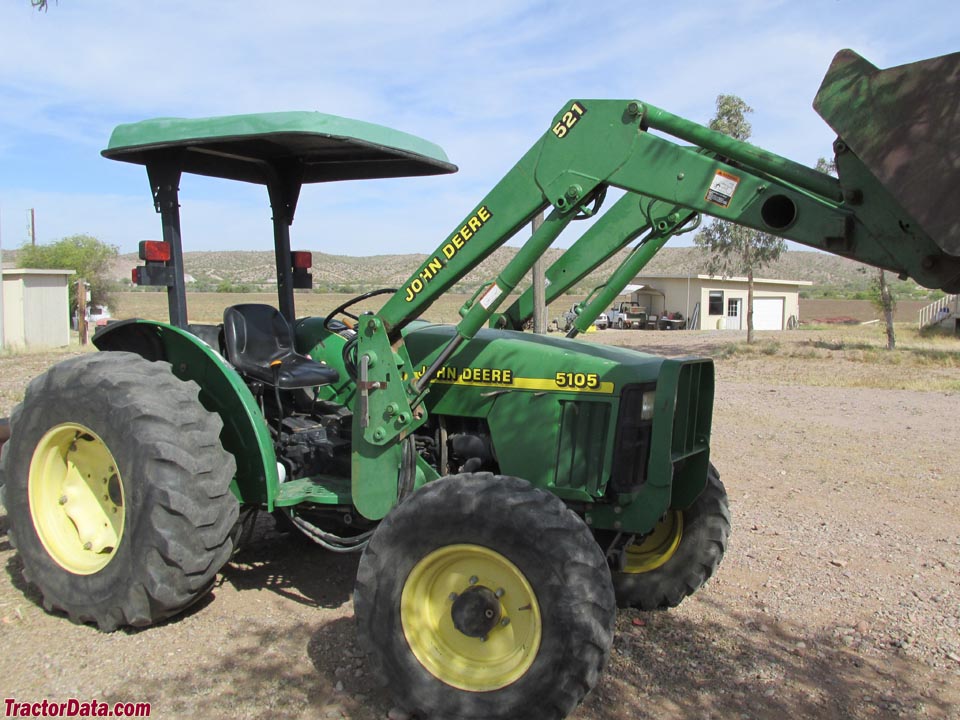 2004 John Deere 5105 with model 521 front-end loader.