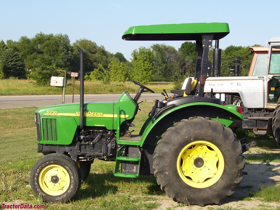 John Deere 5220, left side.