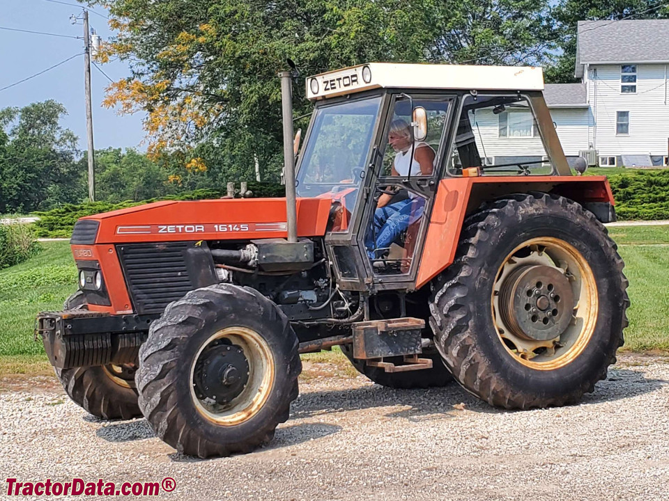 Zetor 16145 Tractor Photos Information