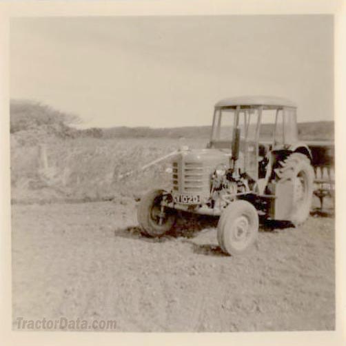 Zetor 3011 in 1970 at Tehidy in Cornwall.