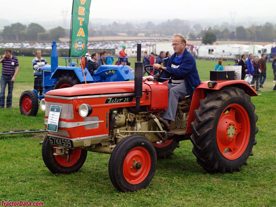 Zetor 2511 tractor photos information