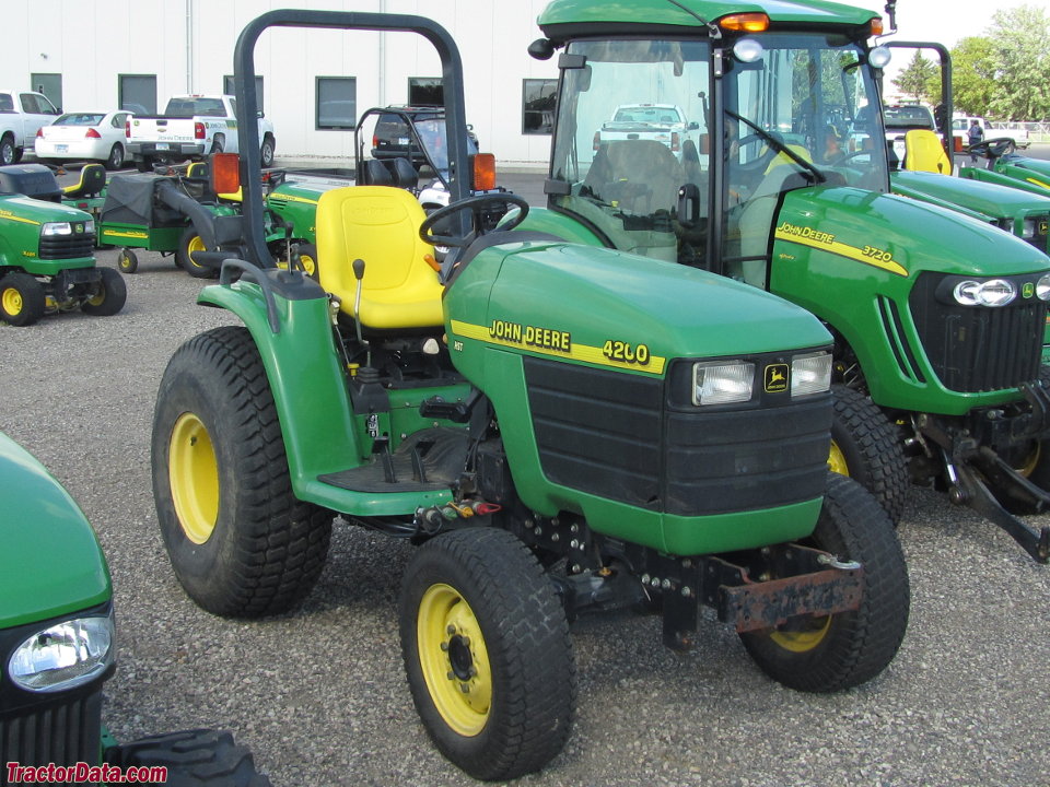 John Deere 4200