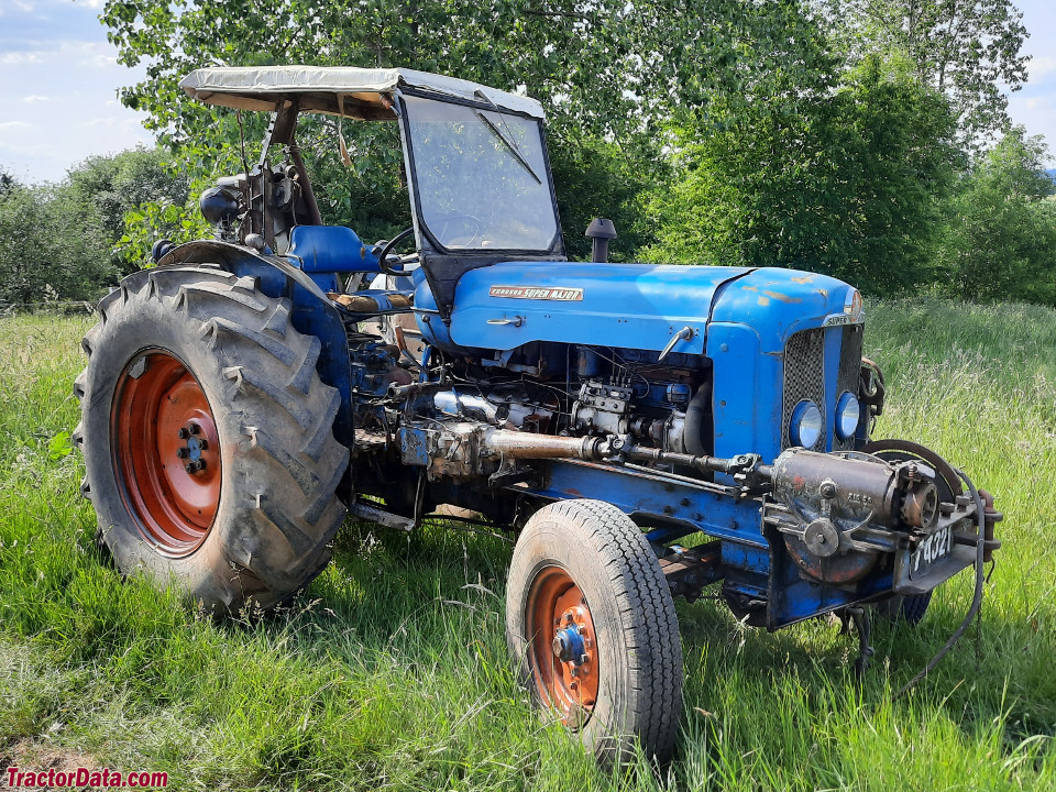 Fordson Super Major tractor photos information