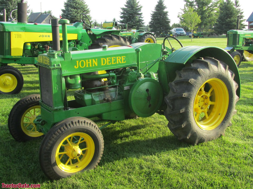 John Deere AR, left side