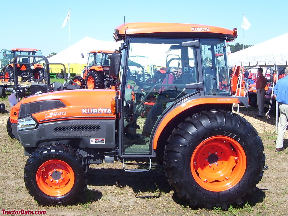 Kubota L3940