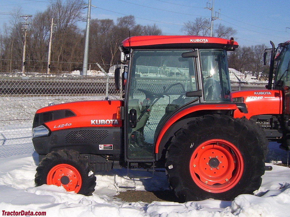 Kubota L4240