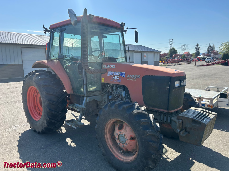 Kubota M95S tractor.