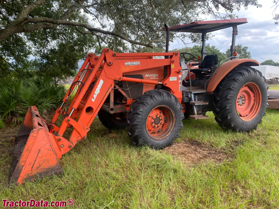 Kubota M105S