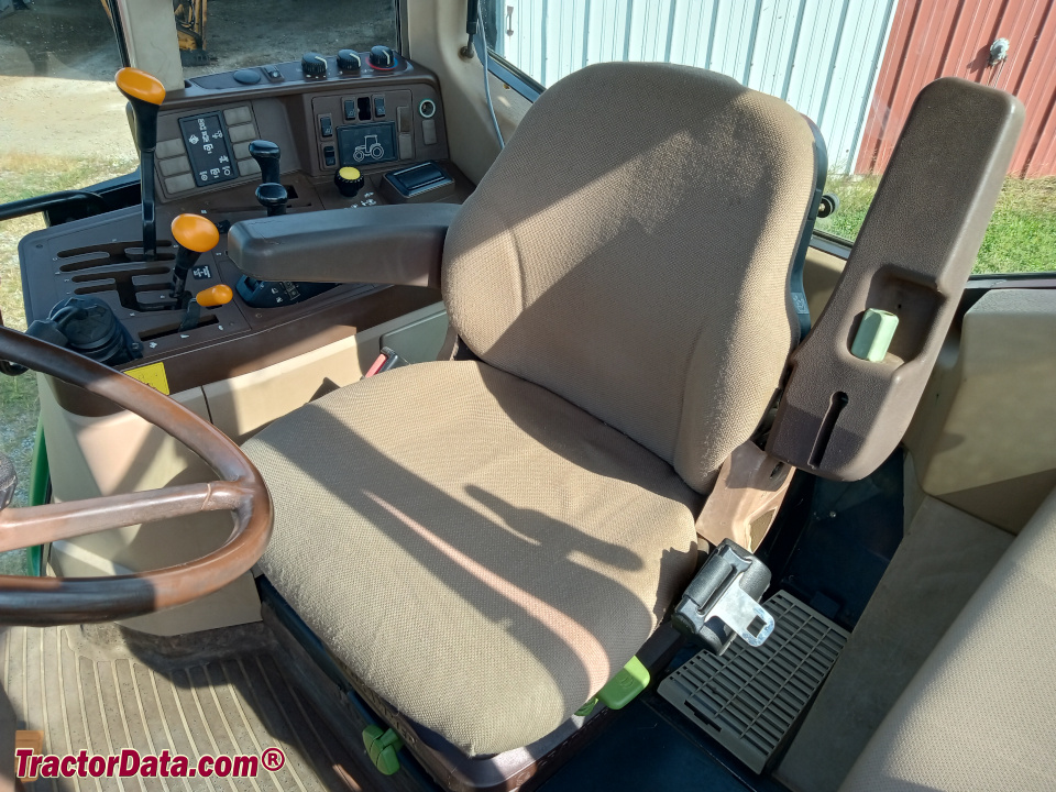 John Deere 6110