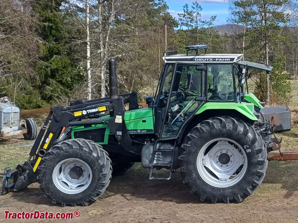 Deutz-Fahr AgroXtra 6.07 utility tractor with loader, left side.
