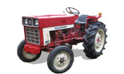 International Harvester 272 tractor photo