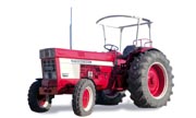 International Harvester 1046 tractor photo