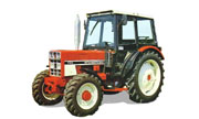 International Harvester 733 tractor photo