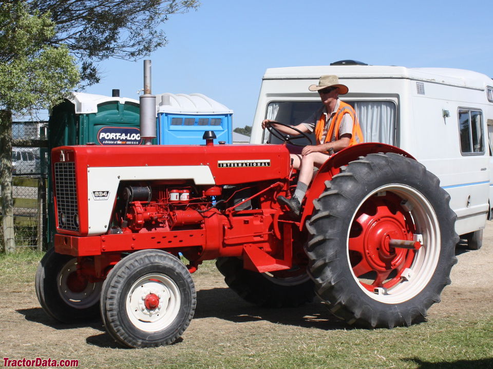 International Harvester 634