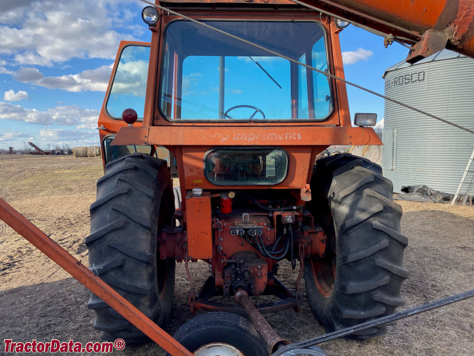 Volvo 810 Turbo tractor.