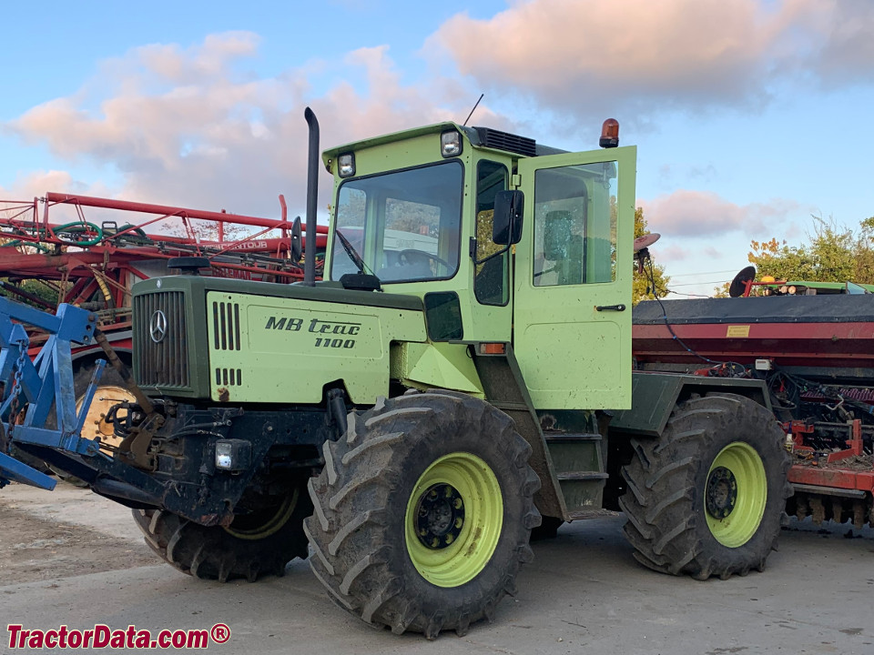 Mercedes-Benz MB Trac 1100, right side.